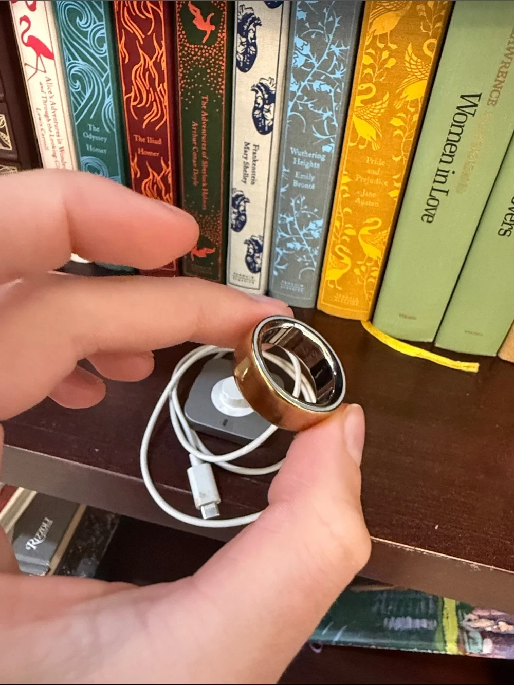 ✨ OURA ring 4 gold size 7